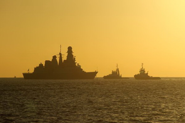 Tàu chiến NATO tiến vào biển Baltic