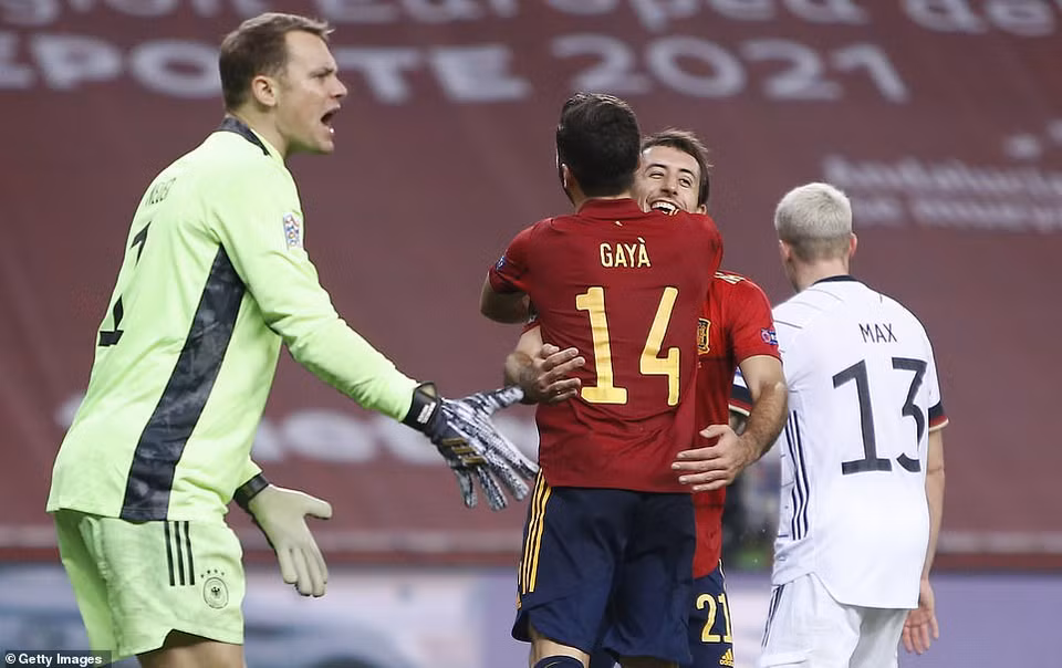 Chưa dừng ở đó, Mikel Oyarzabal, người vào thay cho Torres đã khép lại đêm buồn cho tuyển Đức bằng bàn ấn định tỷ số 6-0 ở phút 89. (Nguồn: Getty Images)