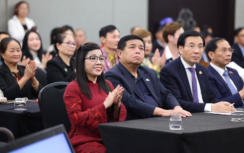 Phu nhân Lê Thị Bích Trân tham dự buổi gặp cộng đồng người Việt Nam tại New Zealand. (Ảnh: Dương Giang/TTXVN)