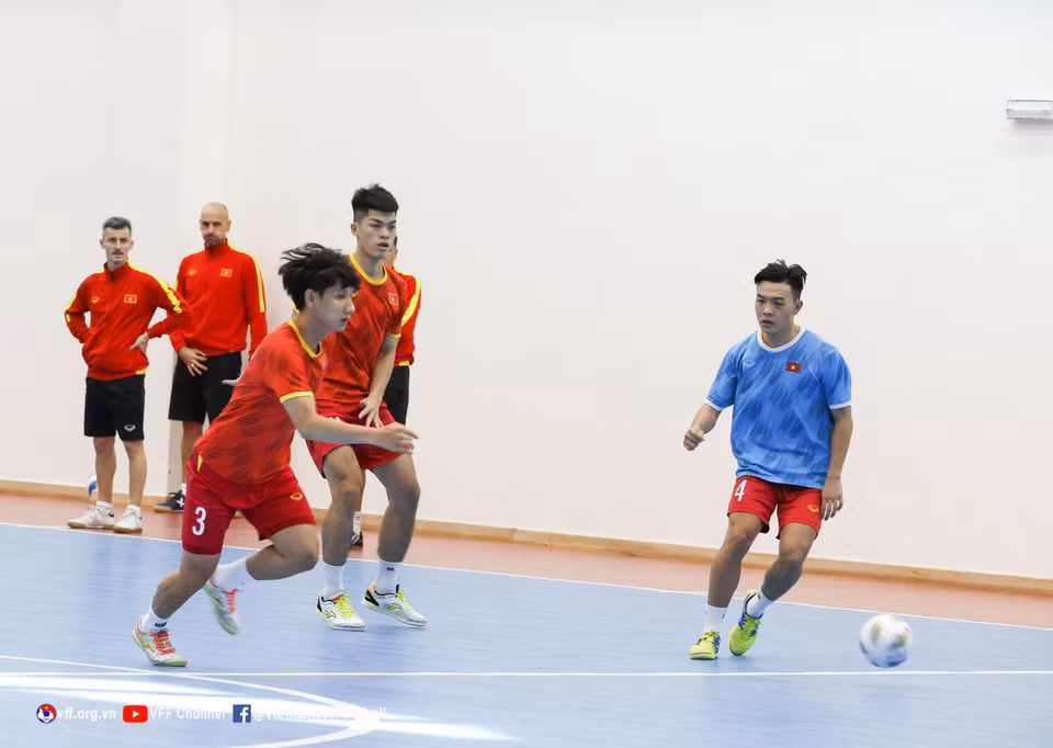 Tất cả các cầu thủ đều đang rất nỗ lực chuẩn bị cho trận ra quân. (Nguồn: VFF)