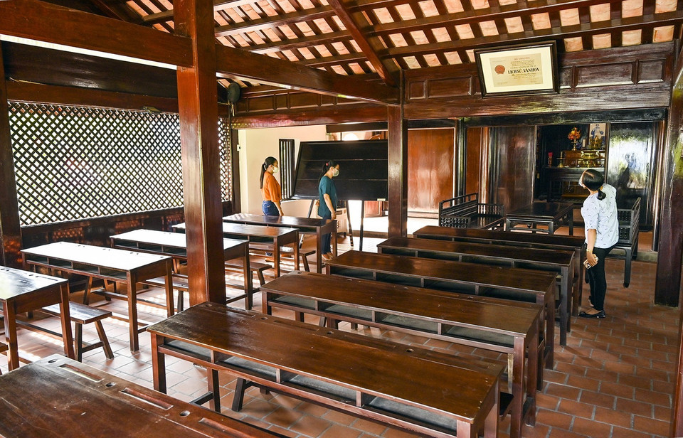 Lớp học đơn sơ, nơi thầy giáo Nguyễn Tất Thành (sau này là Chủ tịch Hồ Chí Minh) từng dạy học. (Ảnh: Hồng Hiếu/TTXVN)