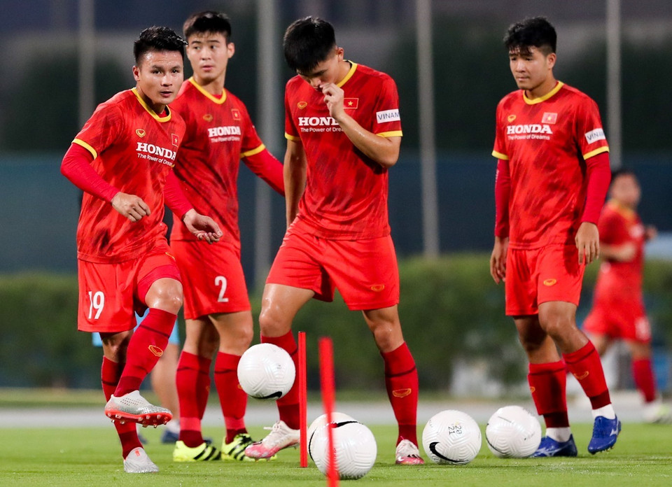 Tiền vệ Quang Hải tại buổi tập. 