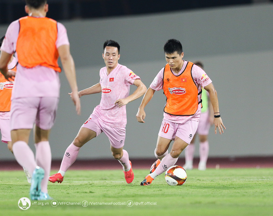 Tuy vậy, toàn đội vẫn giữ vững tinh thần và sự lạc quan để hướng tới kết quả tốt nhất trong đấu với Iraq sắp tới. (Nguồn: VFF)