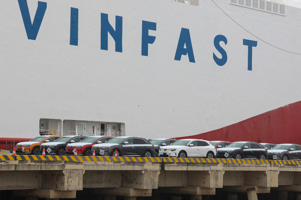 Về mẫu SUV VF9, VinFast đã lên kế hoạch bàn giao cho thị trường Việt Nam và quốc tế trong quý I năm 2023. (Ảnh: Minh Hiếu/Vietnam+)