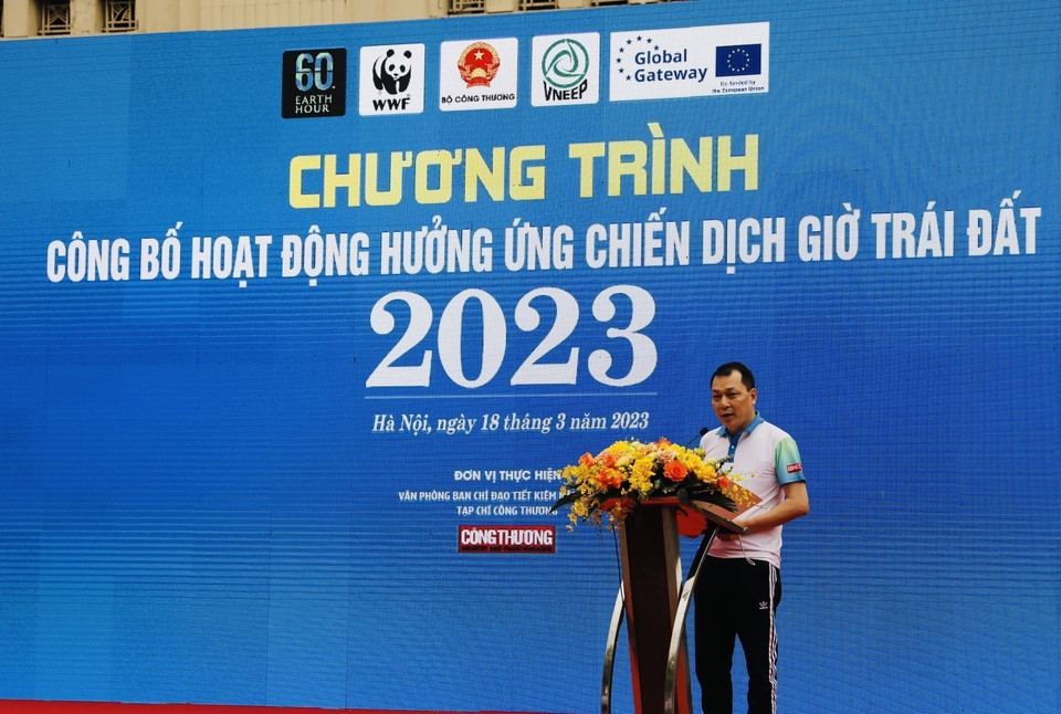 Thứ trưởng Bộ Công Thương Đặng Hoàng An phát biểu khai mạc giải chạy. (Ảnh: Trần Việt/TTXVN)