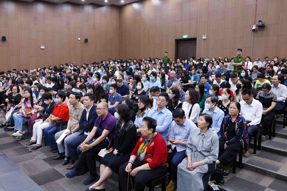 Những người bị hại tham dự phiên tòa. (Ảnh: Phạm Kiên/ TTXVN)