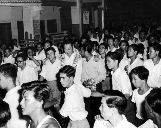 Vào ngày 5/6/1959, ông Lý Quang Diệu đã trở thành Thủ tướng đầu tiên của nước Singapore độc lập nằm trong Khối liên hiệp Anh. Khi đó, Lý Quang Diệu mới 36 tuổi. (Nguồn: CORBIS)