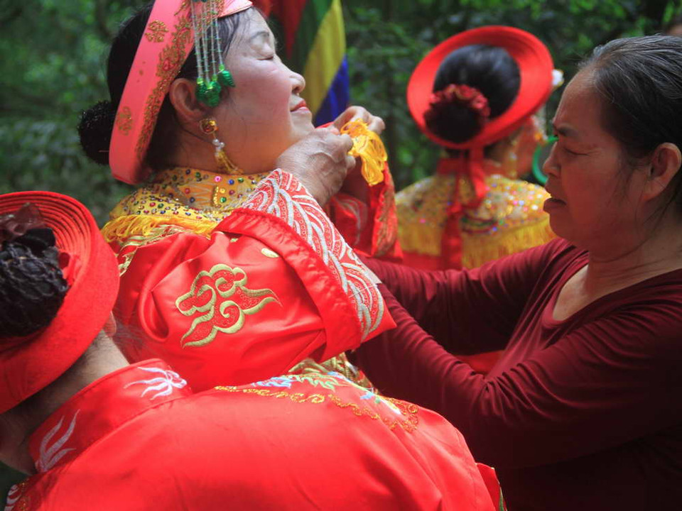 Chuẩn bị cho lễ hội. (Ảnh: Mai Anh/Vietnam+)