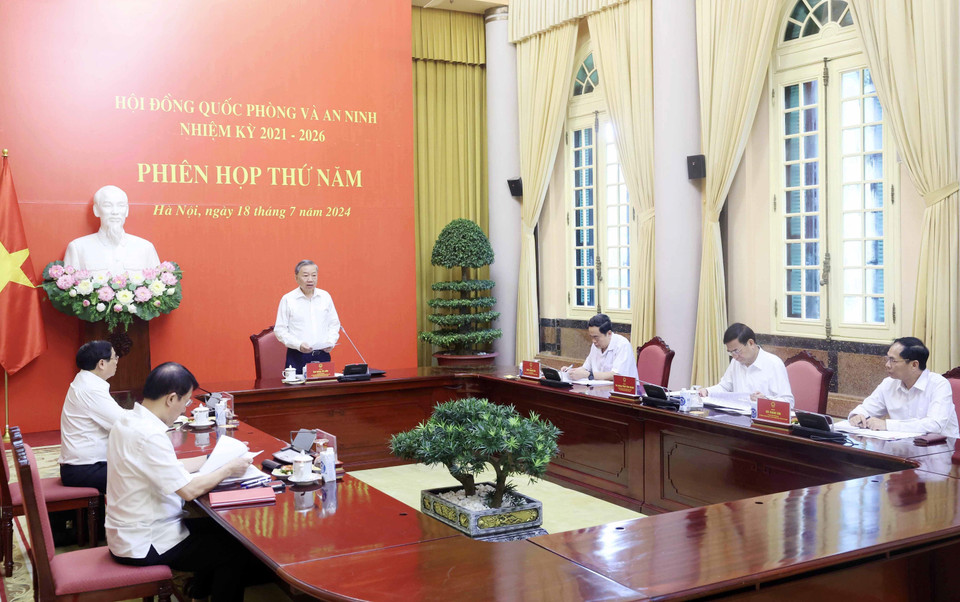 Chủ tịch nước Tô Lâm phát biểu kết luận Phiên họp thứ 5 Hội đồng Quốc phòng và An ninh. (Ảnh: Nhan Sáng/TTXVN)