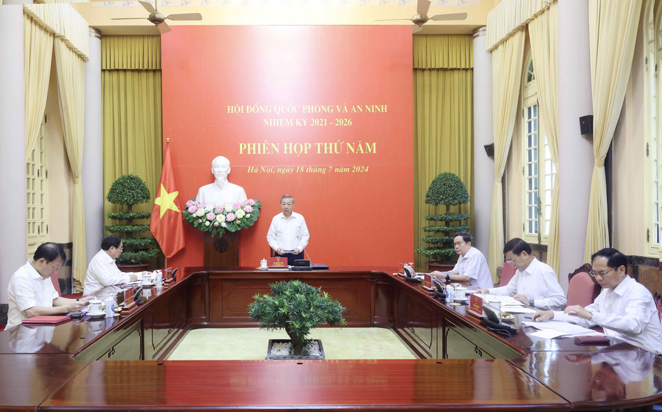 Chủ tịch nước Tô Lâm phát biểu kết luận Phiên họp thứ 5 Hội đồng Quốc phòng và An ninh. (Ảnh: Nhan Sáng/TTXVN)