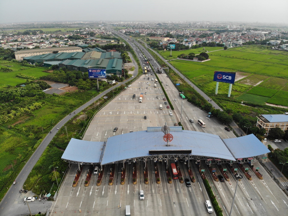 17h30, chiều 4/9, tại trạm thu phí Pháp Vân - Cầu Giẽ, không có hiện tượng ùn tắc. (Ảnh: Hoàng Hiếu/TTXVN)