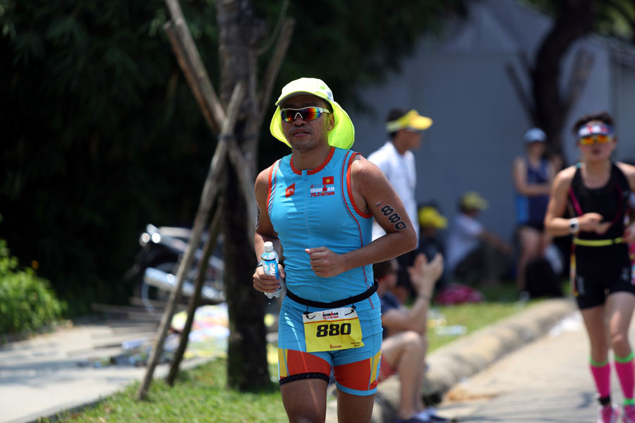 Chủ tịch, Tổng Giám đốc VNG Lê Hồng Minh cũng tham gia cuộc thi. Ông là người đưa VNG IRONMAN 70.3 về Việt Nam. (Ảnh: Thu Hiền)