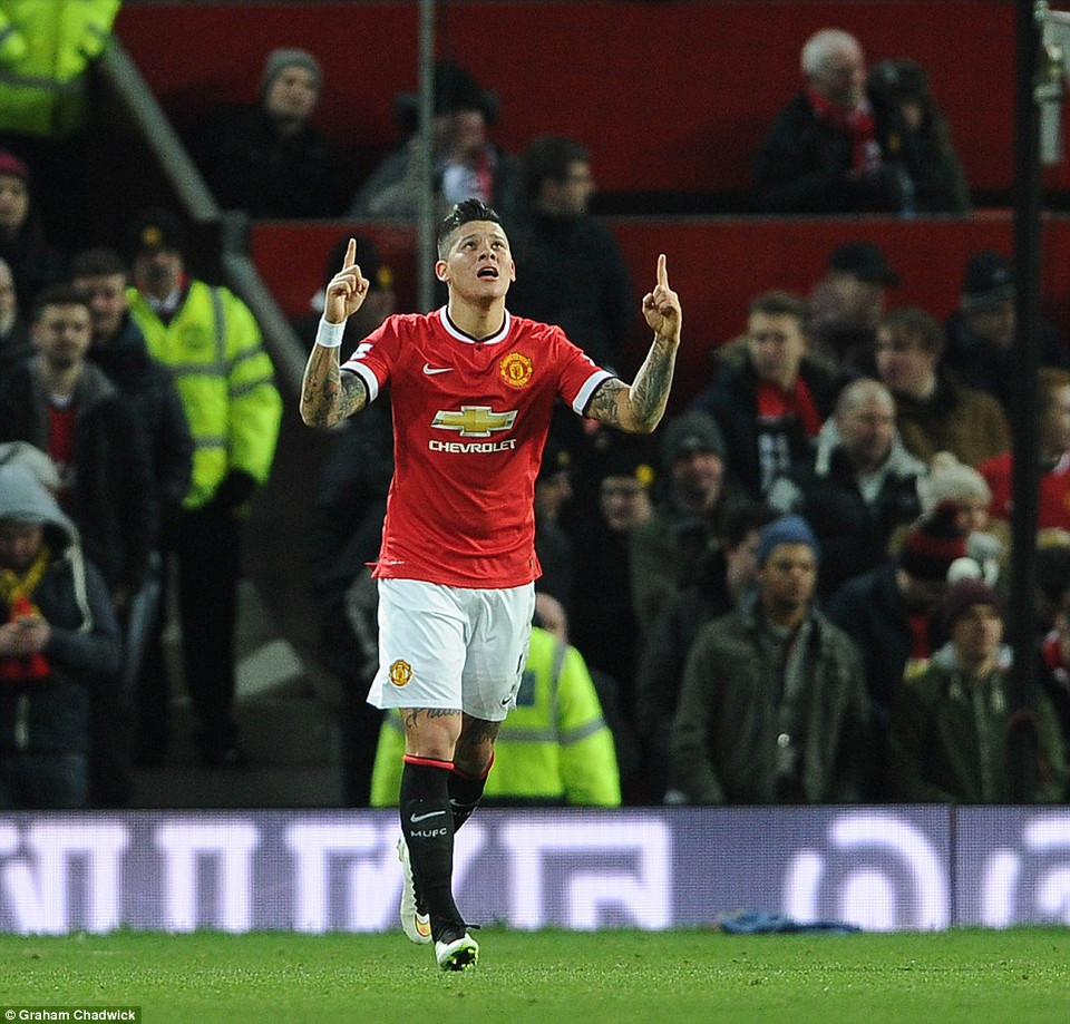 ... và lại có dịp ăn mừng chiến thắng.