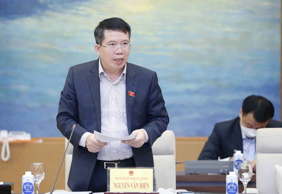 Viện trưởng Viện nghiên cứu lập pháp Nguyễn Văn Hiển phát biểu. (Ảnh: Doãn Tấn/TTXVN)