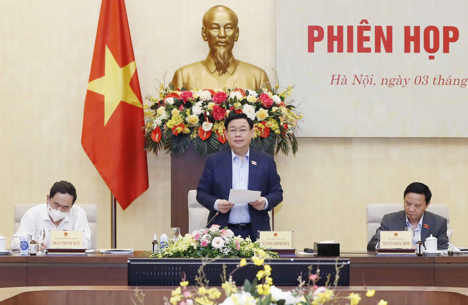 Chủ tịch Quốc hội Vương Đình Huệ chủ trì Phiên họp thứ ba của Ban Chỉ đạo xây dựng các chuyên đề được phân công thuộc Đề án Chiến lược xây dựng và hoàn thiện Nhà nước pháp quyền xã hội chủ nghĩa Việt Nam đến năm 2030, định hướng đến năm 2045. (Ảnh: Doãn Tấn/TTXVN)