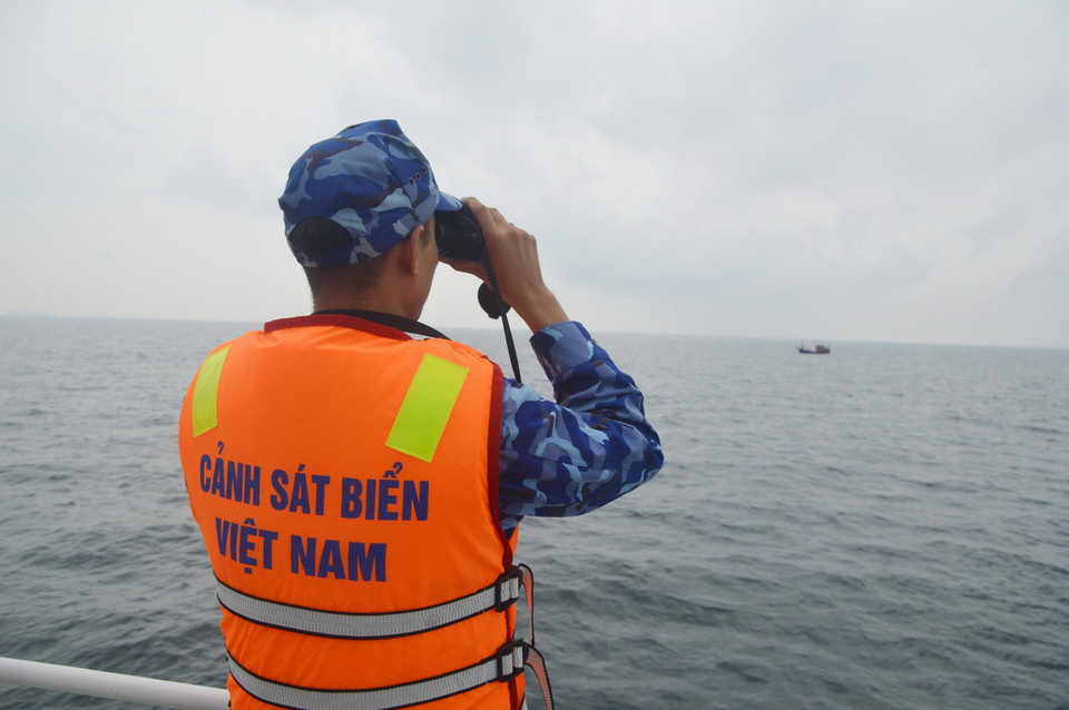 Cảnh sát biển Việt Nam - Trung Quốc tuần tra chung trên vùng biển phía Bắc Vịnh Bắc Bộ. (Ảnh: TTXVN)