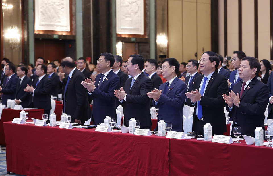 Đại biểu đoàn Việt Nam tham dự Diễn đàn Doanh nghiệp Việt Nam-Singapore. (Ảnh: Dương Giang/TTXVN)