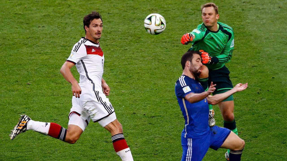 Pha cản phá tại trận tứ kết với Pháp - World Cup 2014 (Nguồn: DFB)