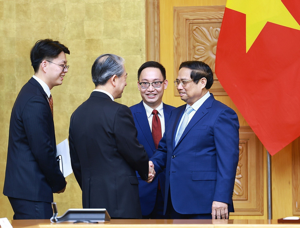 Thủ tướng Phạm Minh Chính tiếp Đại sứ Trung Quốc tại Việt Nam Hùng Ba đến chào từ biệt, kết thúc nhiệm kỳ công tác.(Ảnh: Dương Giang/TTXVN)