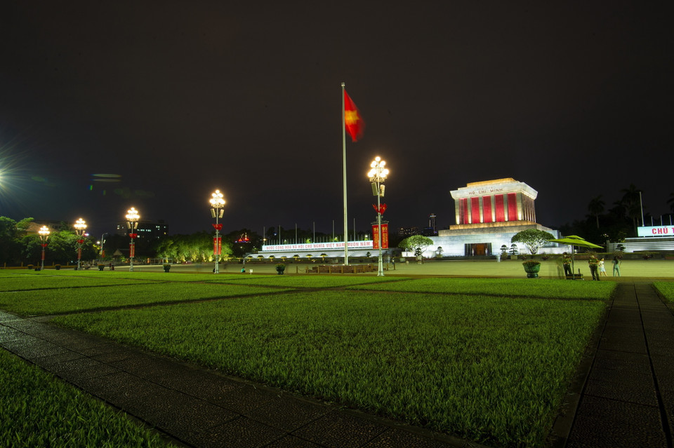 Khu vực Lăng Chủ tịch Hồ Chí Minh là điểm nhấn đặc biệt ở Quảng trường Ba Đình lịch sử. (Ảnh: Minh Đức/TTXVN)