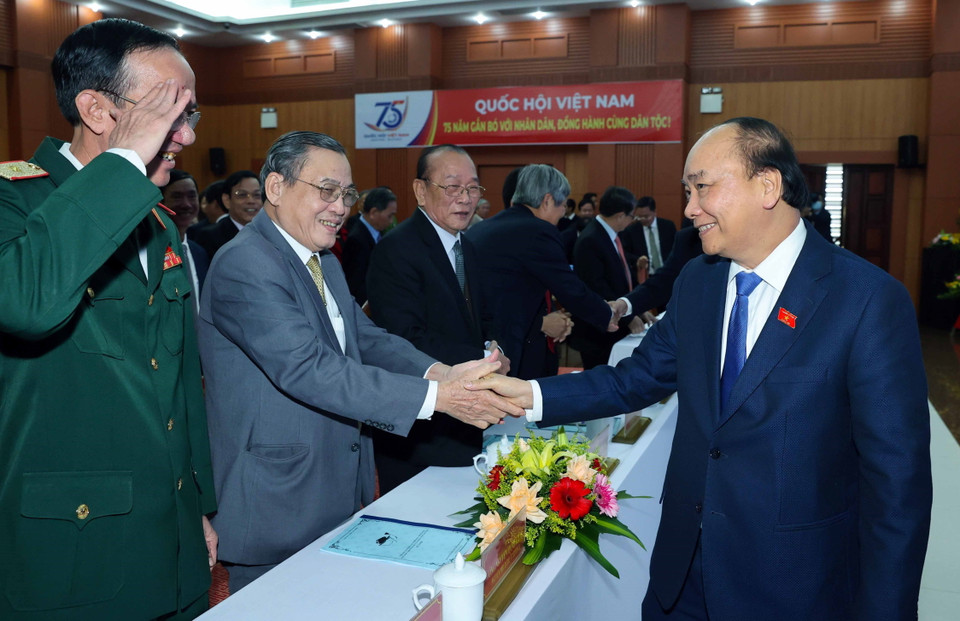 Thủ tướng Nguyễn Xuân Phúc và các đại biểu. (Ảnh: Thống Nhất/TTXVN)