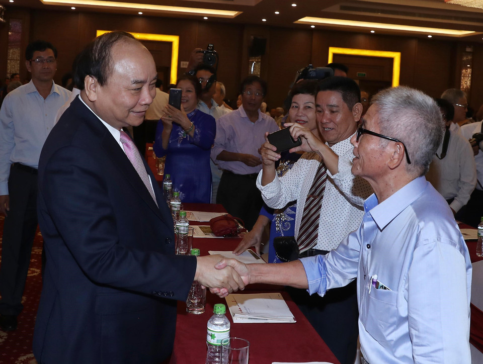 Thủ tướng Nguyễn Xuân Phúc và các đại biểu dự buổi lễ. (Ảnh: Thống Nhất/TTXVN)