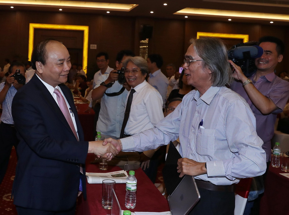 Thủ tướng Nguyễn Xuân Phúc và các đại biểu dự buổi lễ. (Ảnh: Thống Nhất/TTXVN)