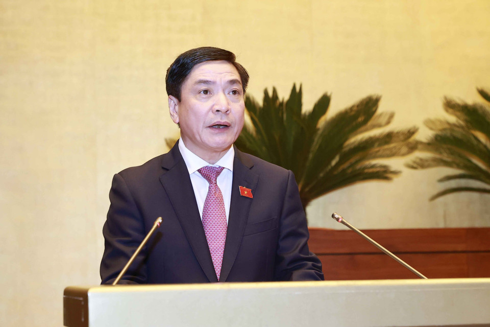 Tổng Thư ký Quốc hội Bùi Văn Cường tuyên bố lý do, giới thiệu đại biểu tham dự kỳ họp. (Ảnh: Doãn Tấn/TTXVN)