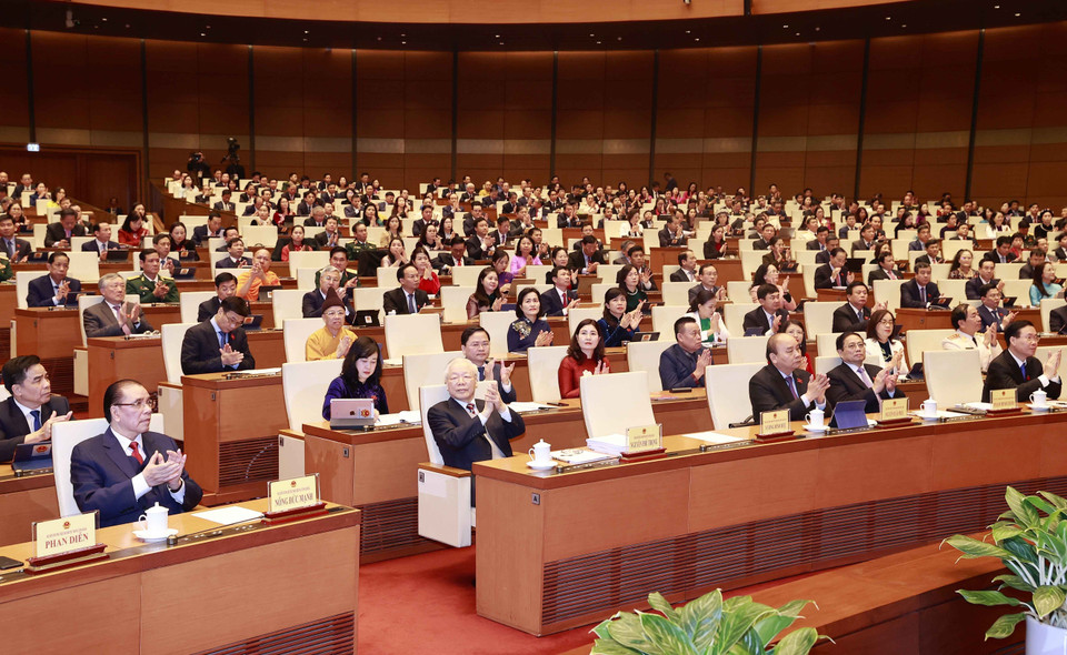 Tổng Bí thư Nguyễn Phú Trọng và các lãnh đạo, nguyên lãnh đạo Đảng, Nhà nước và đại biểu dự khai mạc. (Ảnh: Doãn Tấn/TTXVN)