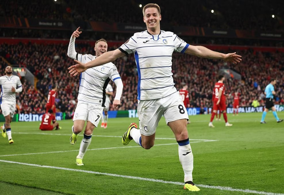 Gianluca Scamacca (cú đúp) cùng Mario Pasalic (ảnh) cùng ghi bàn để giúp Atalanta 'gieo sầu' cho The Kop. (Nguồn: UEFA)