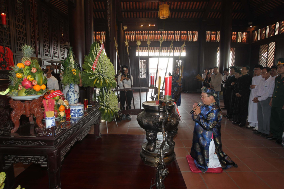 Lễ dâng hương Đức Lễ Thành Hầu Nguyễn Hữu Cảnh. (Ảnh: Thanh Vũ/TTXVN)