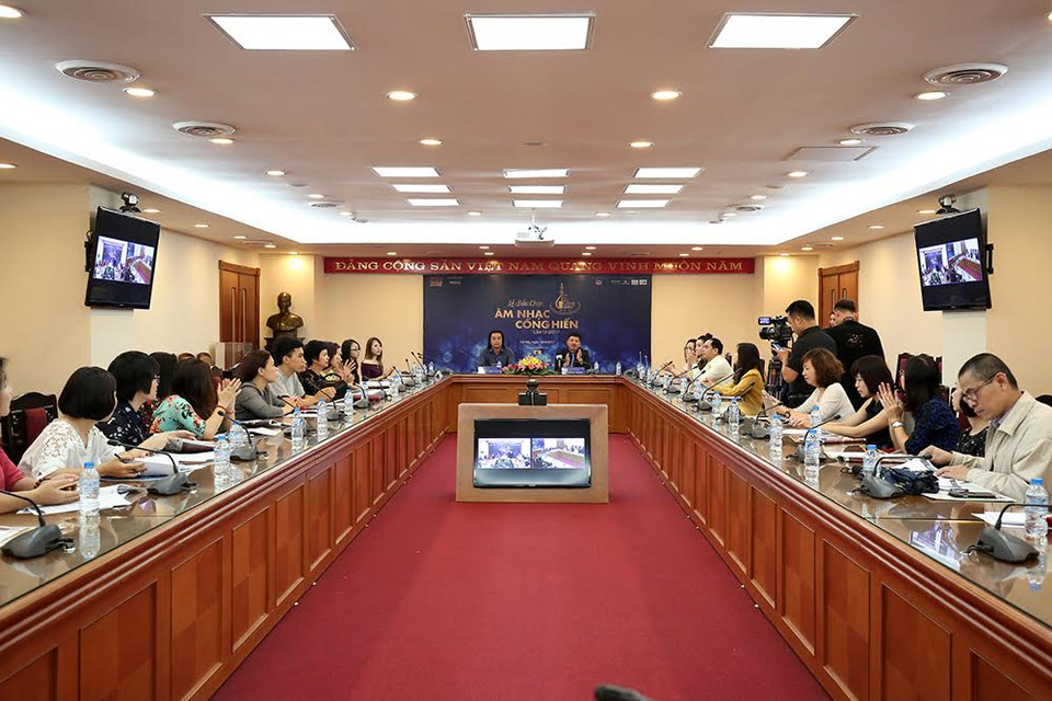 Toàn cảnh lễ bầu chọn giải Âm nhạc Cống hiến lần thứ 12 năm 2017. (Nguồn: Ban Tổ chức)