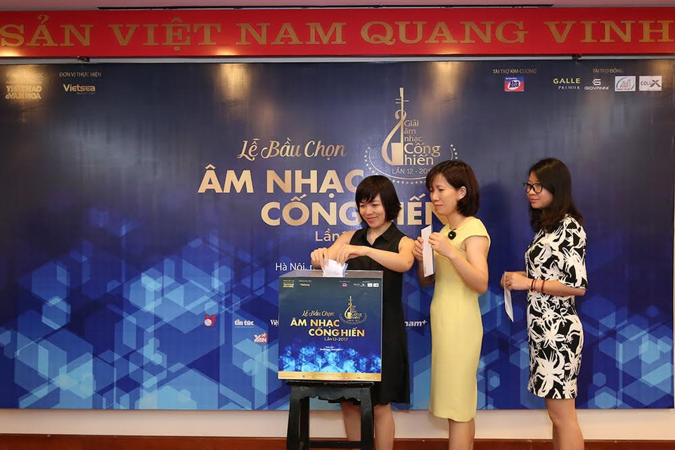 Các nhà báo tại lễ bầu chọn giải Âm nhạc Cống hiến lần thứ 12 năm 2017. (Nguồn: Ban Tổ chức)