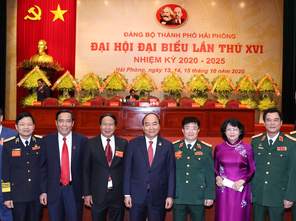 Thủ tướng Nguyễn Xuân Phúc với các đại biểu dự Đại hội. (Ảnh: Thống Nhất/TTXVN)