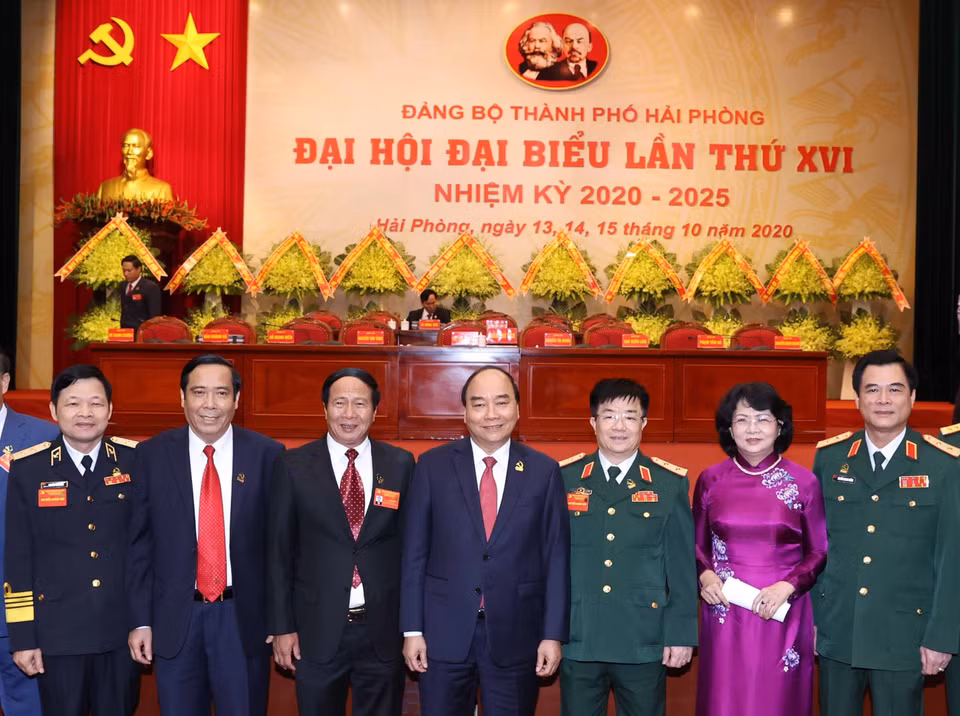 Thủ tướng Nguyễn Xuân Phúc với các đại biểu dự Đại hội. (Ảnh: Thống Nhất/TTXVN)