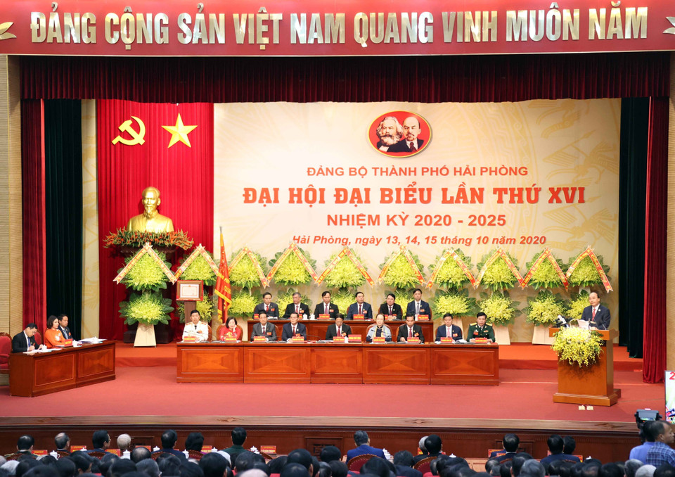 Thủ tướng Nguyễn Xuân Phúc phát biểu chỉ đạo Đại hội. (Ảnh: Thống Nhất/TTXVN)