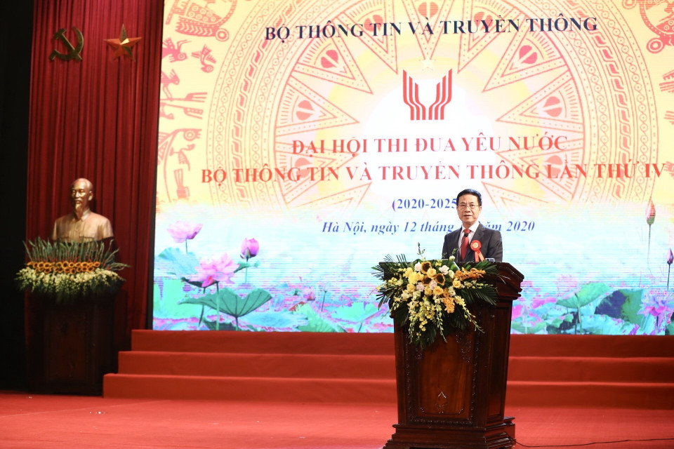 Bộ trưởng Bộ Thông tin và Truyền thông Nguyễn Mạnh Hùng phát biểu. (Ảnh: Minh Quyết/TTXVN)