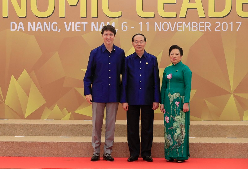 Chủ tịch nước Trần Đại Quang và Phu nhân đón Thủ tướng Canada Justin Trudeau đến dự chiêu đãi. Ảnh: TTXVN