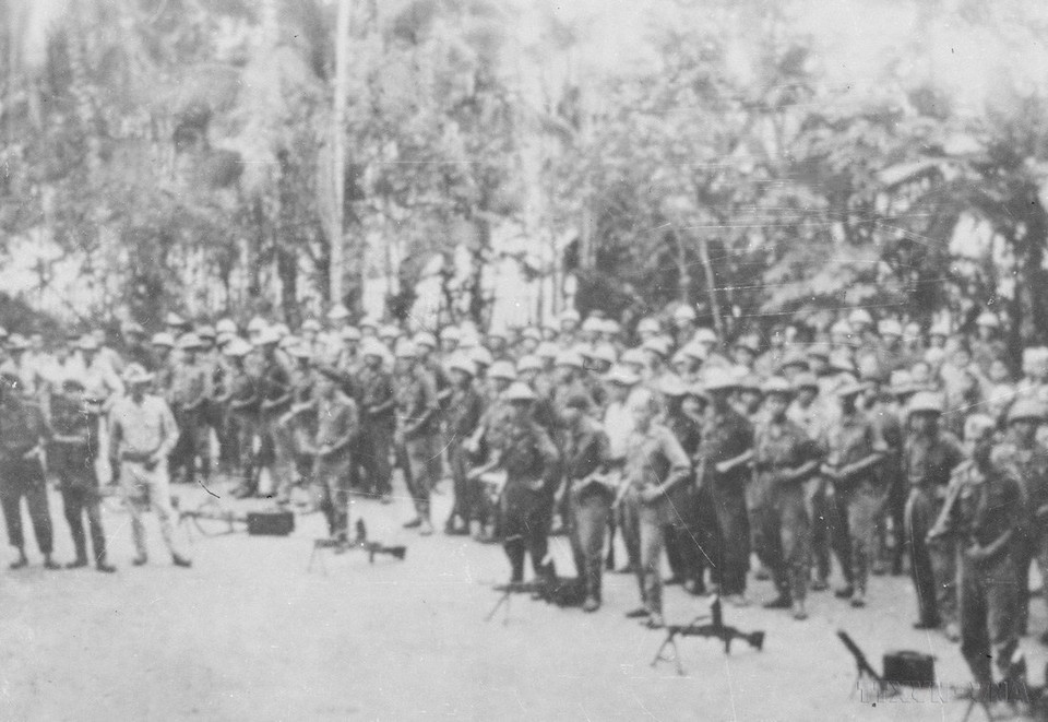 Liên quân Lào-Việt trong kháng chiến chống Pháp, năm 1950. (Ảnh: Tư liệu TTXVN)