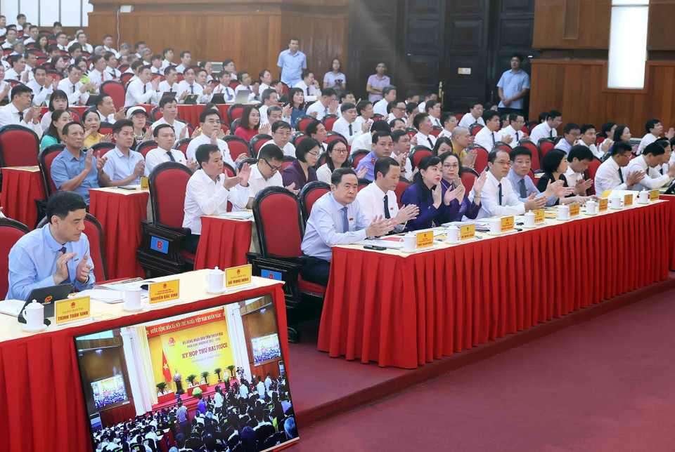 Chủ tịch Quốc hội Trần Thanh Mẫn với các đại biểu dự kỳ họp. (Ảnh: An Đăng/TTXVN)