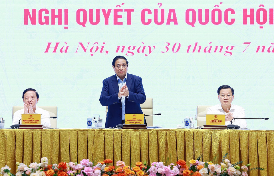 Thủ tướng Phạm Minh Chính chủ trì Hội nghị quán triệt, triển khai thi hành một số Luật, Nghị quyết của Quốc hội khóa 15. (Ảnh: Dương Giang/TTXVN)