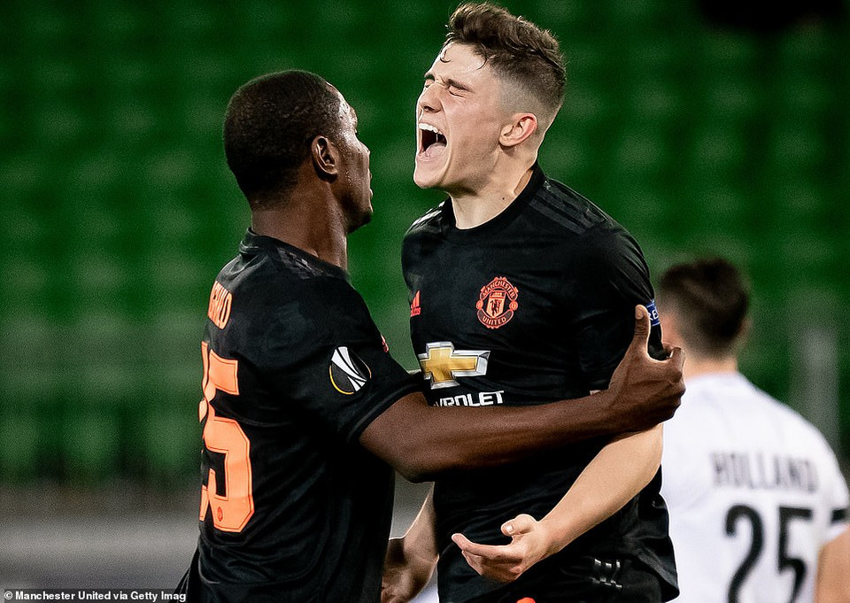 Ighalo còn là người kiến tạo để Daniel James nhân đôi cách biệt ở phút 58.