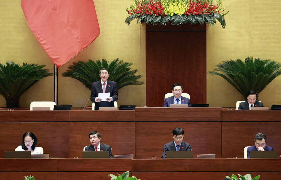 Phó Chủ tịch Quốc hội Nguyễn Đức Hải điều hành phiên họp. (Ảnh: Doãn Tấn/TTXVN)