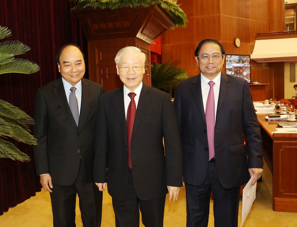 Tổng Bí thư Nguyễn Phú Trọng, Chủ tịch nước Nguyễn Xuân phúc, Thủ tướng Chính phủ Phạm Minh Chính dự hội nghị, sáng 14/10/2022, tại Trụ sở Trung ương Đảng. (Ảnh: Trí Dũng/TTXVN)