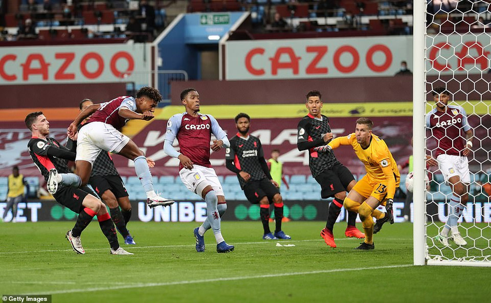Đến phút 39, Ollie Watkins hoàn tất cú hat-trick, Villa dẫn trước 4-1 - kết quả mà ít ai nghĩ đến trước khi trận đấu diễn ra. (Nguồn: Getty Images)