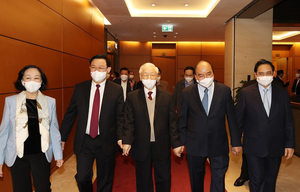 Tổng Bí thư Nguyễn Phú Trọng cùng các lãnh đạo Đảng, Nhà nước đến dự hội nghị. (Ảnh: Trí Dũng/TTXVN)