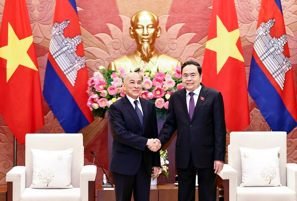 Chủ tịch Quốc hội Trần Thanh Mẫn tiếp kiến Quốc vương Campuchia Norodom Sihamoni. (Ảnh: Doãn Tấn/TTXVN)