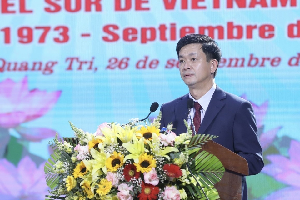 Ông Lê Quang Tùng, Ủy viên Trung ương Đảng, Bí thư Tỉnh ủy, Trưởng Đoàn đại biểu Quốc hội tỉnh Quảng Trị phát biểu. (Ảnh: Minh Quyết/TTXVN)