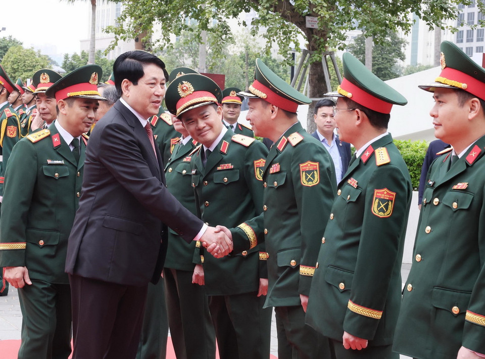 Chủ tịch nước Lương Cường với các đại biểu. (Ảnh: Lâm Khánh/TTXVN)