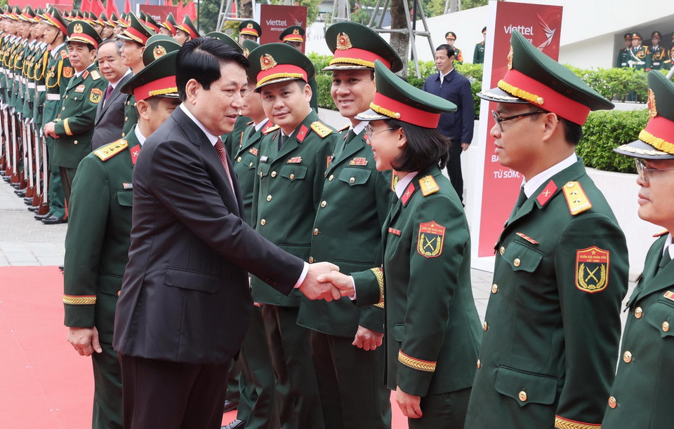 Chủ tịch nước Lương Cường với các đại biểu. (Ảnh: Lâm Khánh/TTXVN)